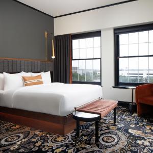 King Junior Suite