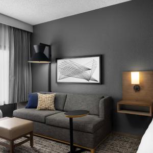 King Room with Sofa Bed and Accessible Tub - Disability Access