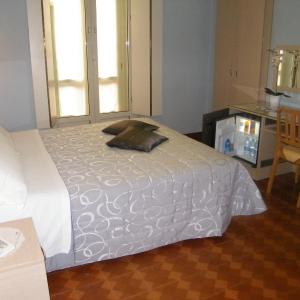Double or Twin Room with Private Bathroom