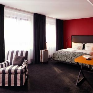 Junior King Suite with Kitchenette
