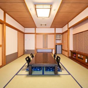 Japanese-style room: Non-smoking