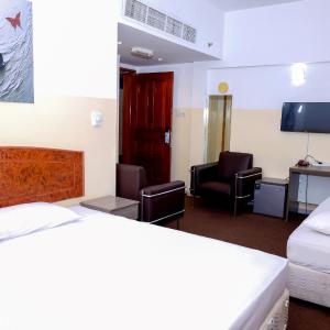 Deluxe Double or Twin Room