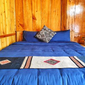 Standard Double Room with Shared Bathroom