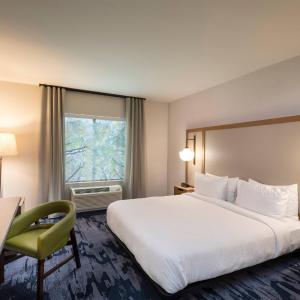 King Room - Hearing Accessible