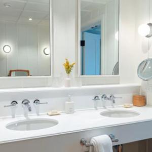 Suite with Garden View