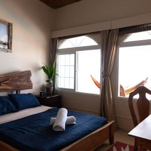 Single Room with Shared Bathroom