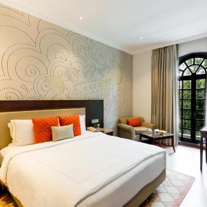 Superior Room King Bed