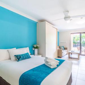 Standard Twin Room with Balcony