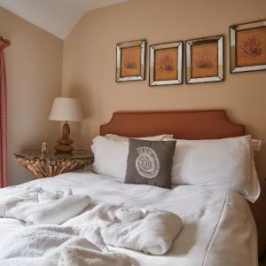 The Garden Cottage: Three-Bedroom House