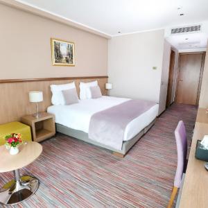 Superior Double or Twin Room with Terrace
