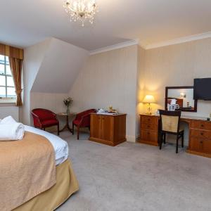 Large Double or Twin Room