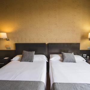 Two Connecting Double Rooms