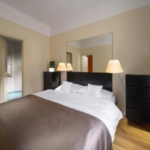 Deluxe One-Bedroom Suite