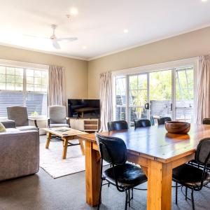 Park Suite 6 - Boardroom Suite