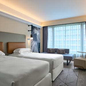 Club lounge access, Guest room, 2 Twin/Single Bed(s)
