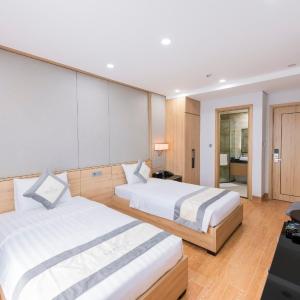 Twin Room with Pool View