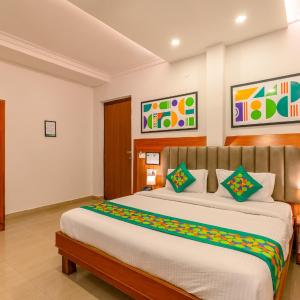 Standard Room with City View