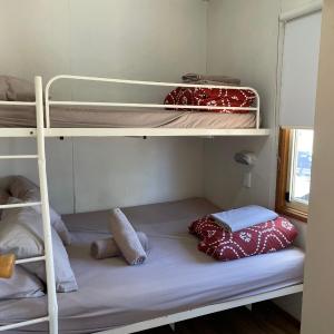 Budget Cabin 2BR 5 Berth - Pets Upon Request