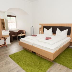 Economy Zimmer (mit Etagen-Dusche/WC)