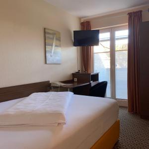 Single Room with Balcony