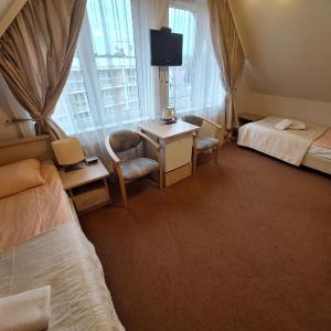 Large Double or Twin Room