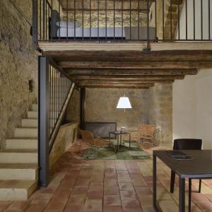 Suite - Split Level