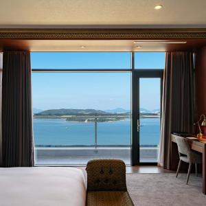 Diamond Suite with Full Ocean View