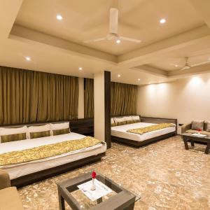 Premium Quadruple Room