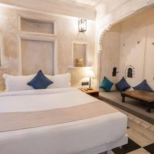 Junior Suite: complimentary pick-up from Chandpole Parking. Kindly inform us one day prior to arrival.