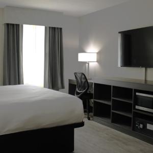 King Room - Mobility Access - Non-Smoking