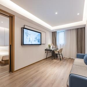 Deluxe Family Suite