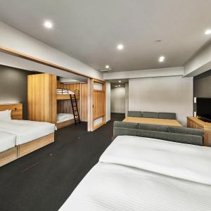 Deluxe One-Bedroom Family Apartment
