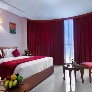 One-Bedroom King Suite