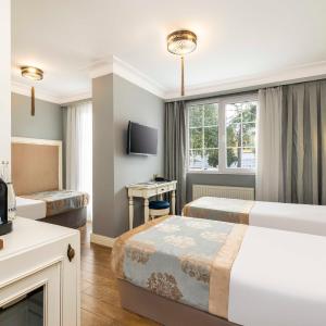 Superior Triple Room