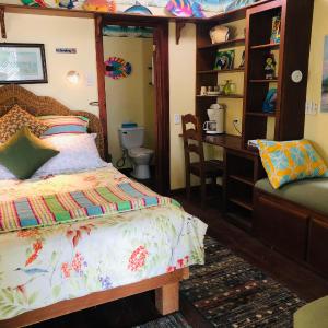 Deluxe Double Room (2 Adults + 1 Child)