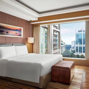 King Suite - Executive Lounge Access
