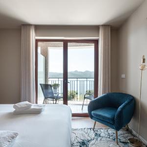 King Room with Lake View
