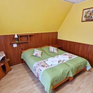 Large Twin Room