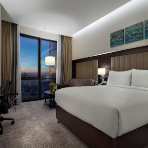 Deluxe Family Queen Room
