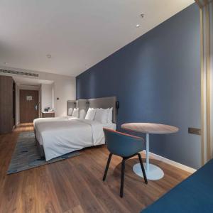 Standard Room with Two Single Beds