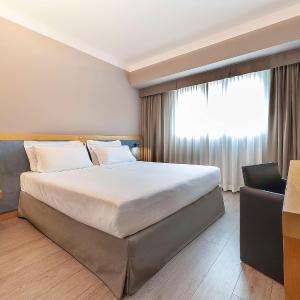 Economy King Room