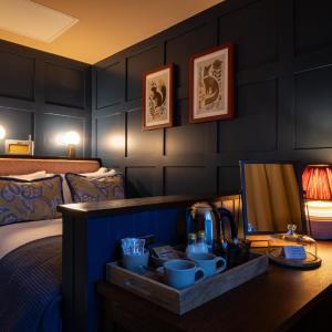 Snug Double Room