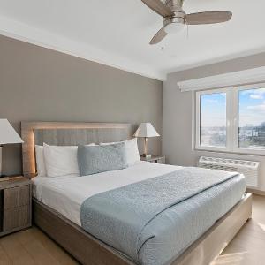 City View Room with King Bed