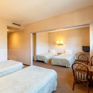 Comfort Quadruple Room-Non-Smoking