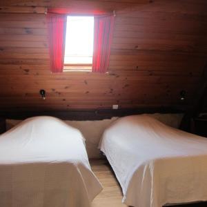 Twin Room with Bath