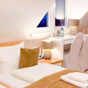 Double Room Attic Kreuz