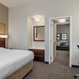 One-Bedroom Suite with Sofa Bed