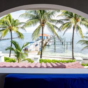 2 Bedroom Oceanfront Apartment 12B- Upper Story
