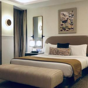 Executive King Room