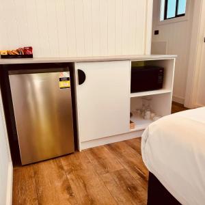 Twin Cabin